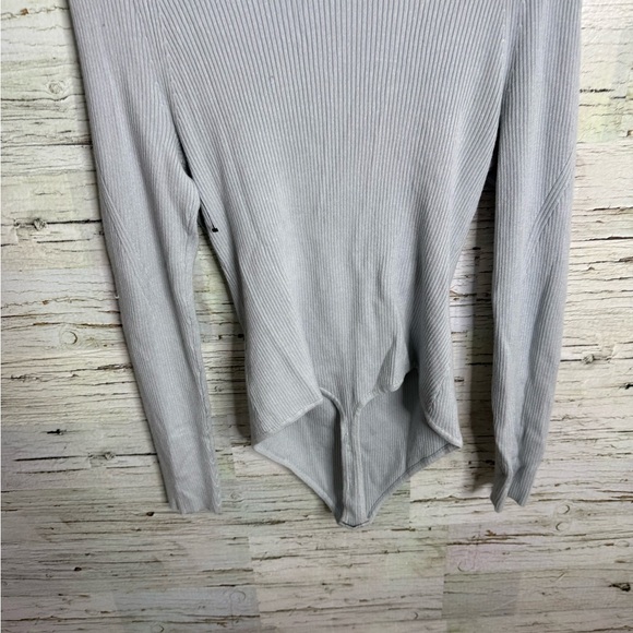 Abercrombie & Fitch Knit V-Neck Sweater Bodysuit blue size xl NWT - Picture 9 of 11